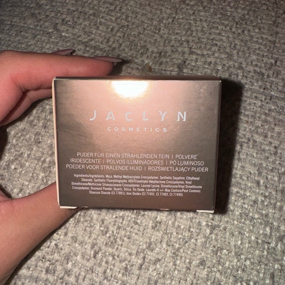 BRAND NEW JACLYN COSMETICS MOOD LIGHT POWDER - Picture 2 of 3